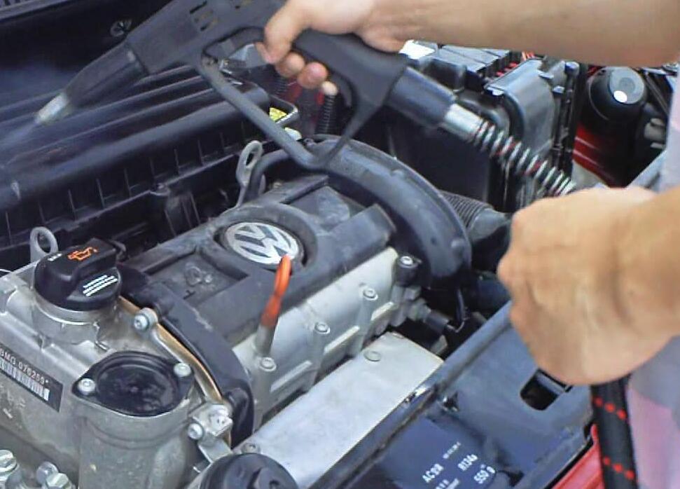 蒸汽洗車機洗車現場 蒸汽洗車機洗車現場